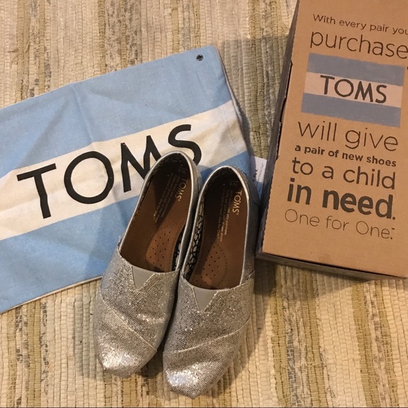 Toms Shoes - Toms - Silver glitter - Sz 8